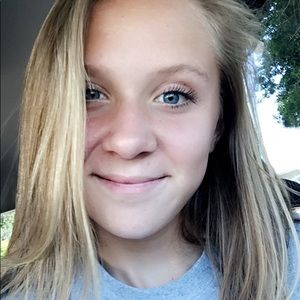 Meet your Posher, Kaya